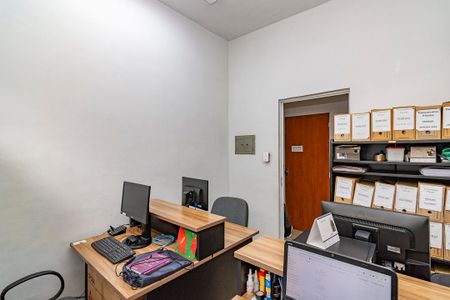 Casa à venda com 300m², 5 quartos e 2 vagasCasa 2