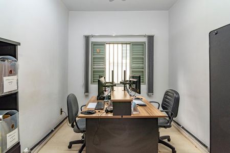 Casa à venda com 300m², 5 quartos e 2 vagasCasa 2