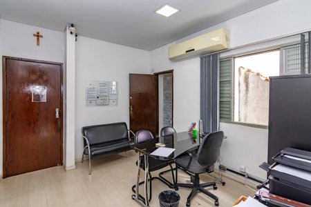 Casa à venda com 300m², 5 quartos e 2 vagasCasa 2