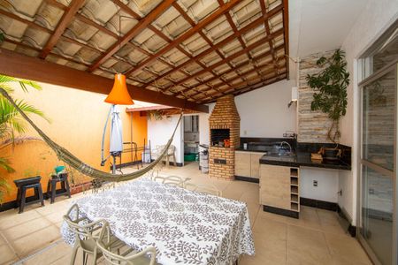 Apartamento para alugar com 145m², 3 quartos e 1 vagaCOBERTURA