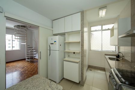 Apartamento para alugar com 145m², 3 quartos e 1 vagaCOZINHA