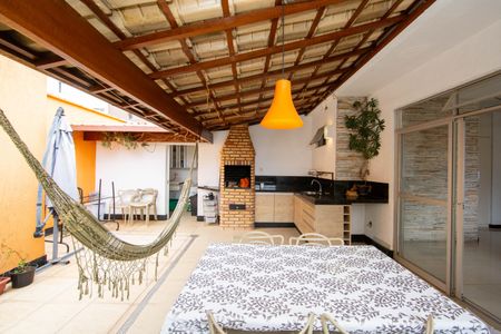 Apartamento para alugar com 145m², 3 quartos e 1 vagaCOBERTURA