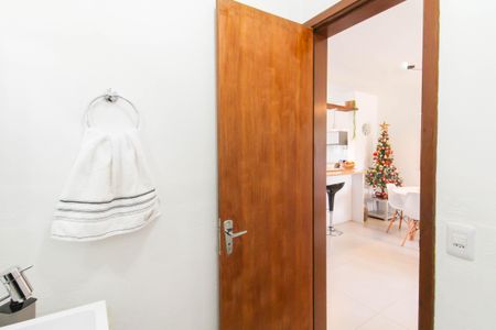 Casa de condomínio à venda com 94m², 3 quartos e 2 vagasLavabo