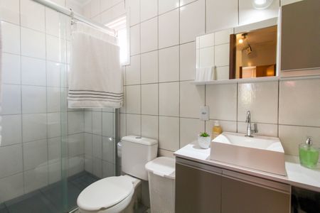 Casa de condomínio à venda com 94m², 3 quartos e 2 vagasBanheiro