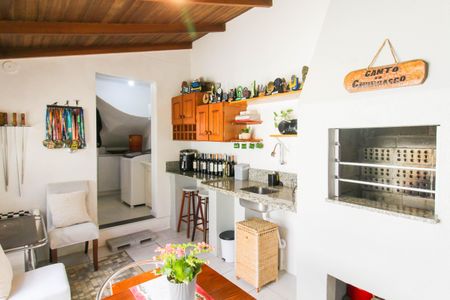 Casa de condomínio à venda com 94m², 3 quartos e 2 vagasÁrea gourmet