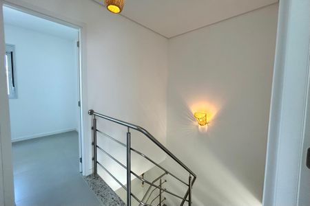 Casa de condomínio para alugar com 80m², 2 quartos e 2 vagasCorredor Suítes