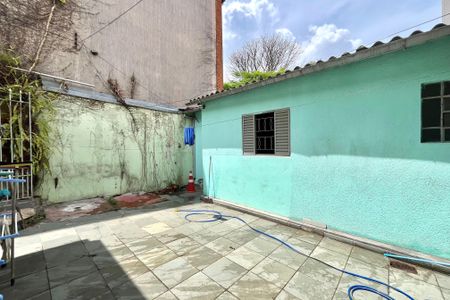 Casa para alugar com 45m², 1 quarto e 1 vagaQuintal