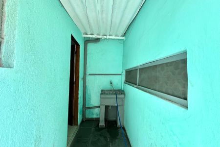 Casa para alugar com 45m², 1 quarto e 1 vagaÁrea de Serviço