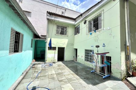 Casa para alugar com 45m², 1 quarto e 1 vagaQuintal