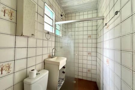 Banheiro 1 de casa para alugar com 3 quartos, 45m² em Planalto Paulista, São Paulo