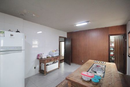 Casa à venda com 500m², 5 quartos e 7 vagasCozinha
