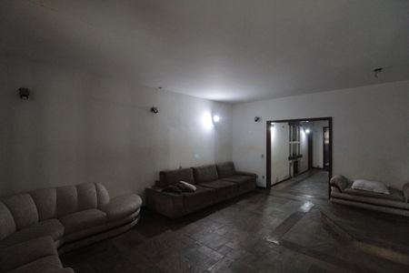 Casa à venda com 500m², 5 quartos e 7 vagasSala