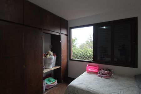 Casa à venda com 500m², 5 quartos e 7 vagasQuarto