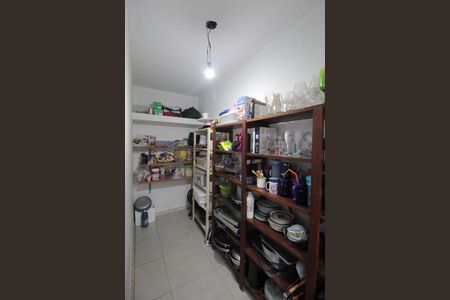 Casa à venda com 500m², 5 quartos e 7 vagasDespensa