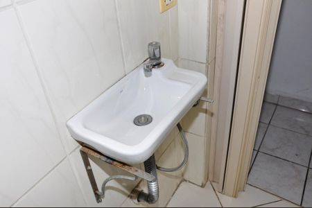 Casa para alugar com 100m², 3 quartos e 1 vagaDetalhe - Banheiro Social