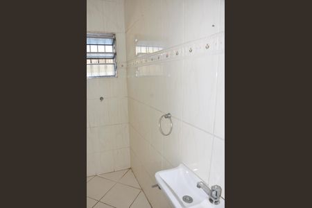 Casa para alugar com 100m², 3 quartos e 1 vagaDetalhe - Banheiro Social