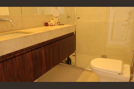 Apartamento para alugar com 100m², 2 quartos e sem vagaBanheiro