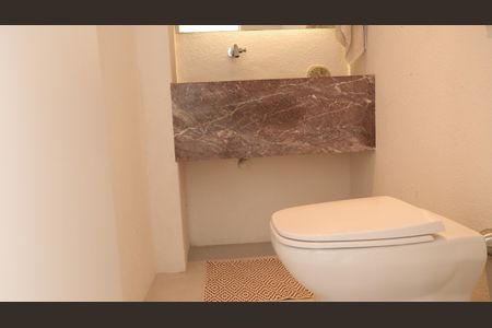 Apartamento para alugar com 100m², 2 quartos e sem vagaLavabo