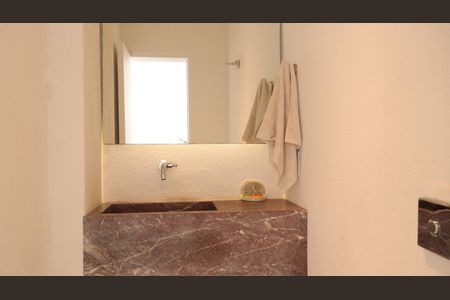 Apartamento para alugar com 100m², 2 quartos e sem vagaLavabo