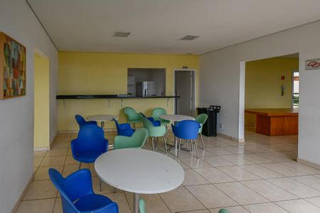 Apartamento para alugar com 70m², 3 quartos e 2 vagasÁrea comum - Salão de festas