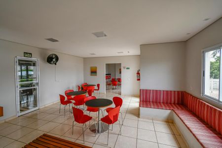 Apartamento para alugar com 70m², 3 quartos e 2 vagasÁrea comum - Salão de festas