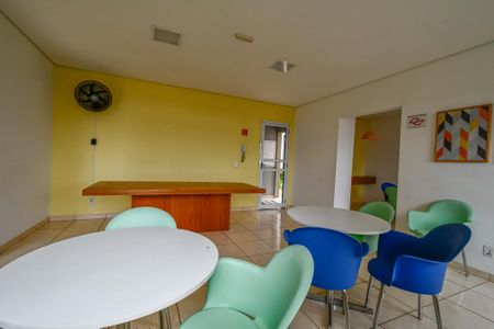 Apartamento para alugar com 70m², 3 quartos e 2 vagasÁrea comum - Salão de festas