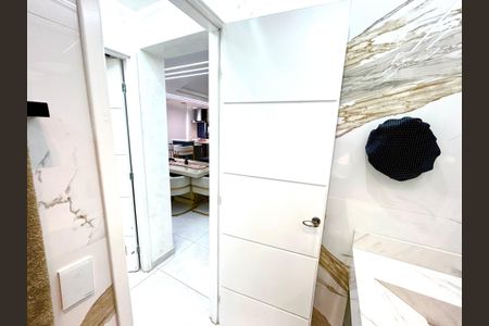 Apartamento para alugar com 90m², 2 quartos e 2 vagasBanheiro 1