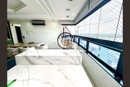 Apartamento para alugar com 90m², 2 quartos e 2 vagasVaranda da Sala