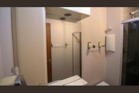 Apartamento à venda com 74m², 3 quartos e 1 vaga Apartamento à venda com 74m², 3 quartos e 1 vagaBanheiro