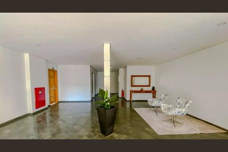Apartamento à venda com 74m², 3 quartos e 1 vaga Apartamento à venda com 74m², 3 quartos e 1 vagaÁrea comum