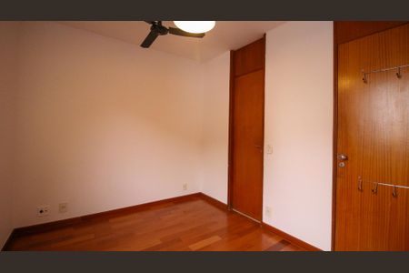 Apartamento à venda com 74m², 3 quartos e 1 vaga Apartamento à venda com 74m², 3 quartos e 1 vagaSuíte