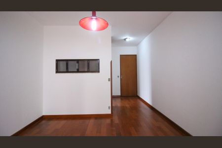 Apartamento à venda com 74m², 3 quartos e 1 vaga Apartamento à venda com 74m², 3 quartos e 1 vagaSala