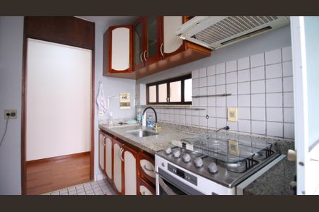 Apartamento à venda com 74m², 3 quartos e 1 vaga Apartamento à venda com 74m², 3 quartos e 1 vagaCozinha