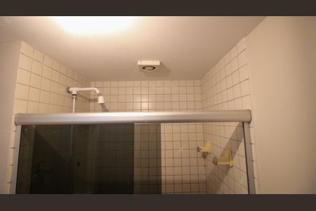 Apartamento à venda com 74m², 3 quartos e 1 vaga Apartamento à venda com 74m², 3 quartos e 1 vagaBanheiro