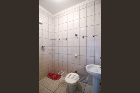 Casa para alugar com 150m², 2 quartos e 2 vagasÁrea de Serviço - banheiro