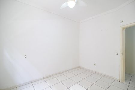 Casa para alugar com 150m², 2 quartos e 2 vagasQuarto 2