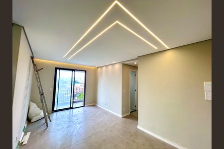 Sala de apartamento para alugar com 2 quartos, 69m² em Vila Rosalia, Guarulhos