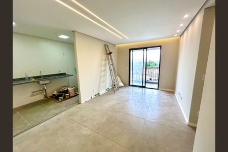 Sala de apartamento para alugar com 2 quartos, 69m² em Vila Rosalia, Guarulhos