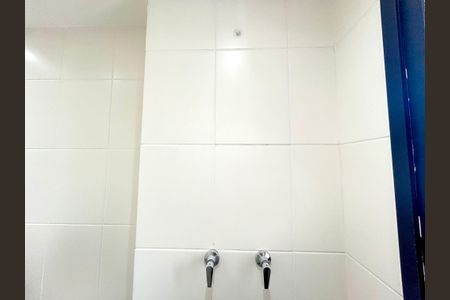 Apartamento para alugar com 69m², 2 quartos e 1 vaga Apartamento para alugar com 69m², 2 quartos e 1 vagaBanheiro 1