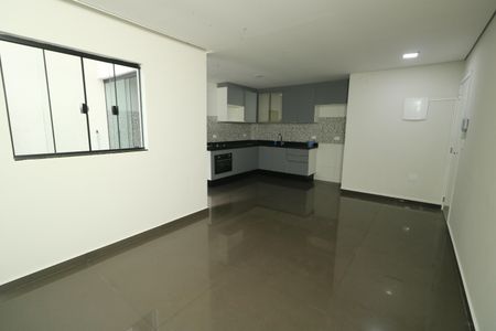 Sala de apartamento para alugar com 2 quartos, 71m² em Vila Eldizia, Santo André