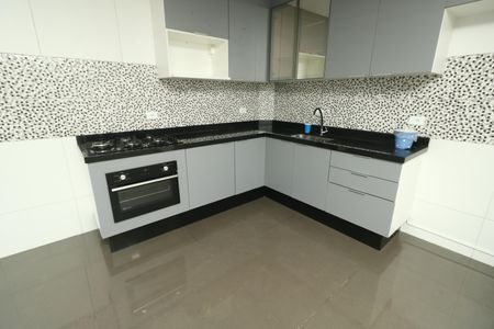 Apartamento para alugar com 71m², 2 quartos e 2 vagasCozinha