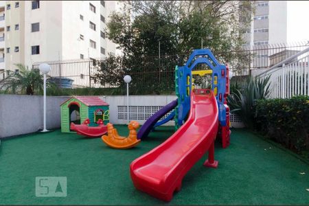Apartamento à venda com 129m², 3 quartos e 2 vagasÁrea comum - Playground