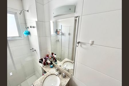 Apartamento à venda com 129m², 3 quartos e 2 vagasBanheiro da Suíte 2