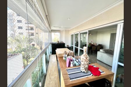 Apartamento à venda com 129m², 3 quartos e 2 vagasVaranda da Sala