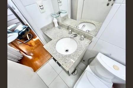 Apartamento à venda com 129m², 3 quartos e 2 vagasBanheiro da Suíte 1