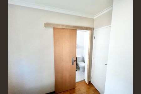 Apartamento à venda com 129m², 3 quartos e 2 vagasQuarto Suíte 2