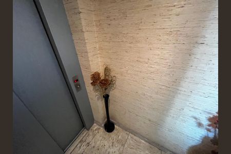 Apartamento à venda com 129m², 3 quartos e 2 vagasHall de entrada