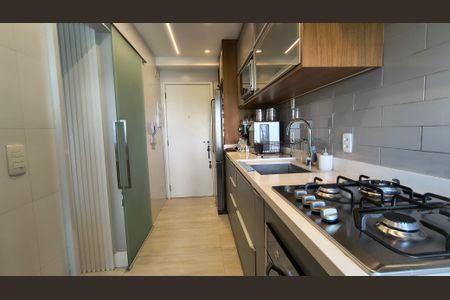 Apartamento para alugar com 105m², 2 quartos e 2 vagas Apartamento para alugar com 105m², 2 quartos e 2 vagasCozinha e Área de Serviço