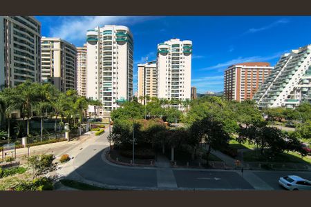 Varanda de apartamento para alugar com 2 quartos, 105m² em Barra da Tijuca, Rio de Janeiro