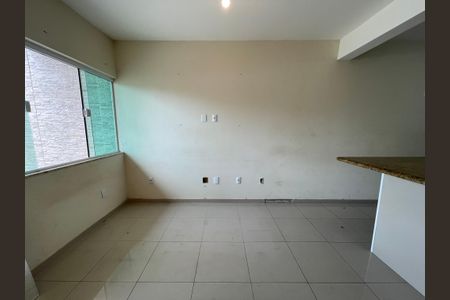 Casa para alugar com 100m², 4 quartos e 1 vagaSala